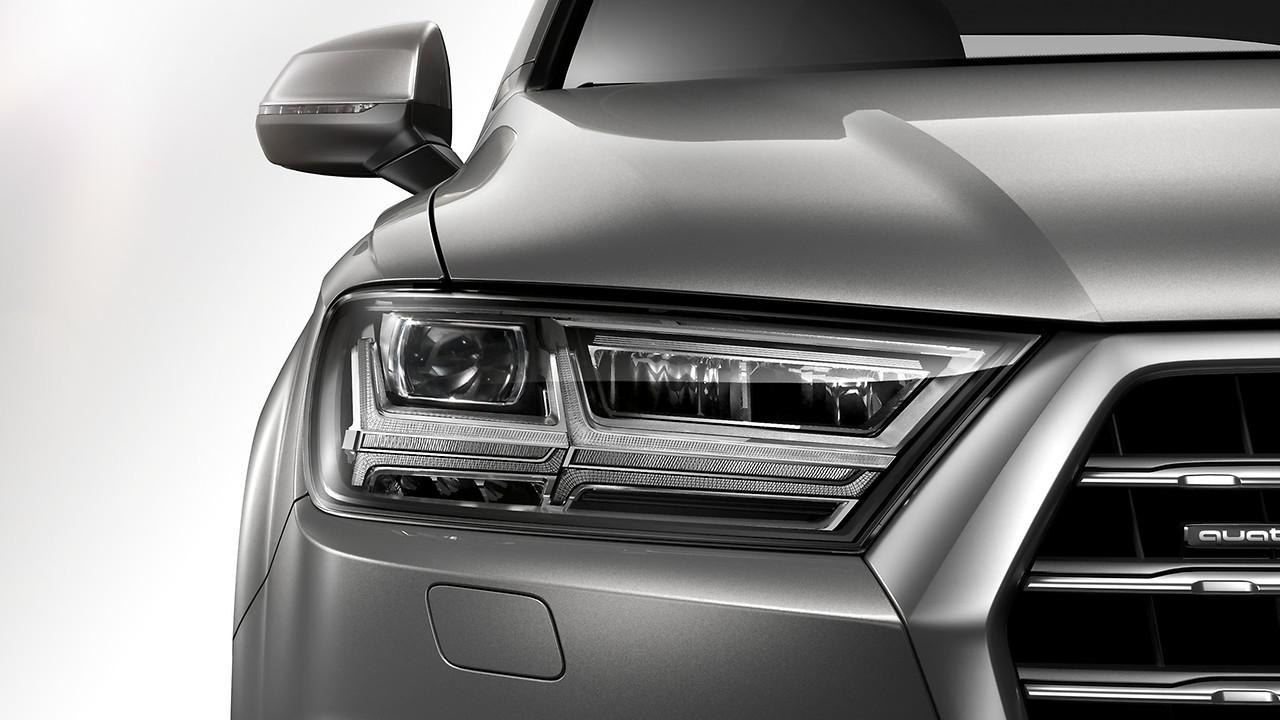 Audi led. Матричные фары Audi q7 2016. Led фары Ауди q7. Audi q7 Matrix led. Матричная фара Audi q7.