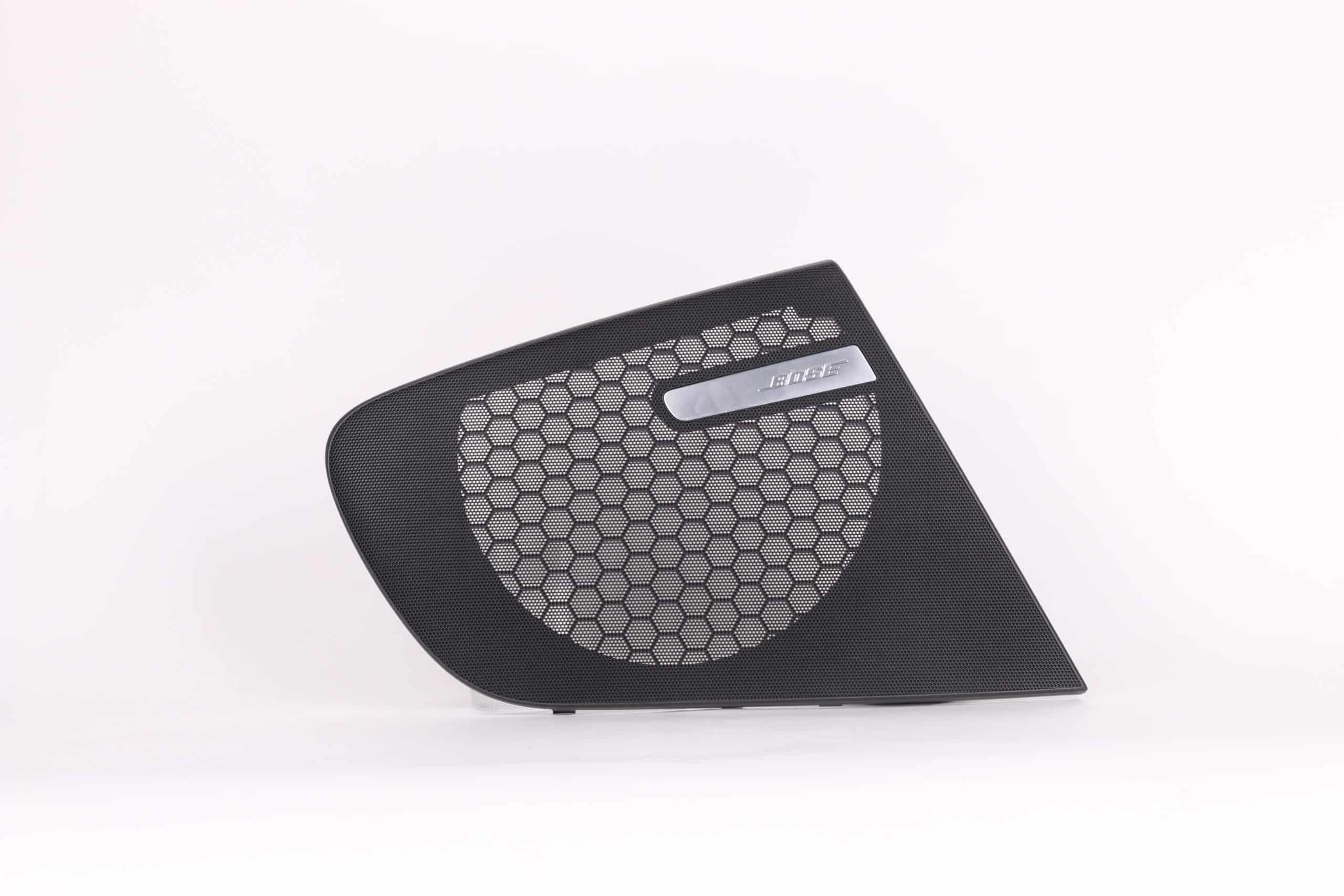 Grille | 8J0 035 406 A