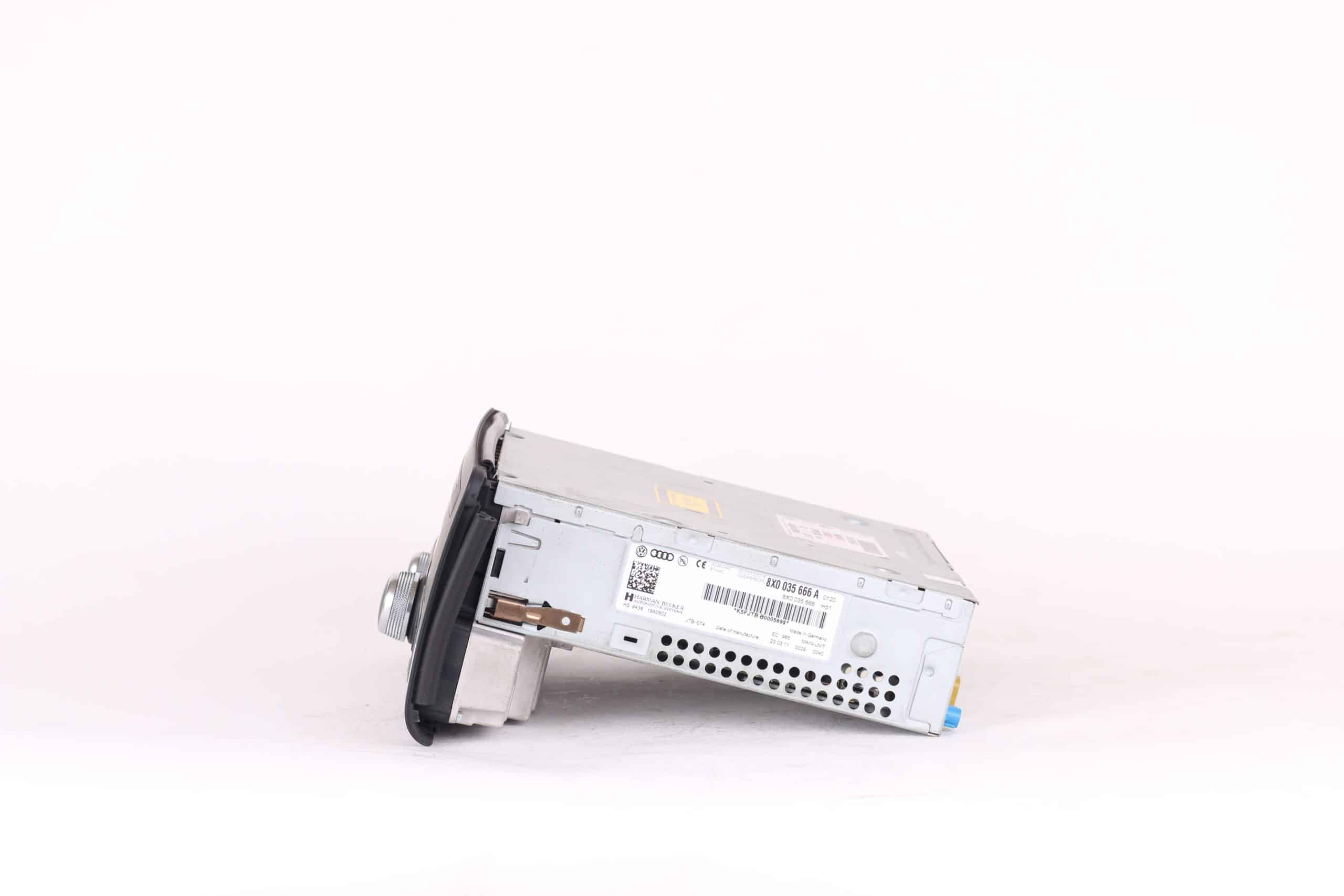 Système multimédia MMI3GP | 8X0 035 666 A - immagine 2