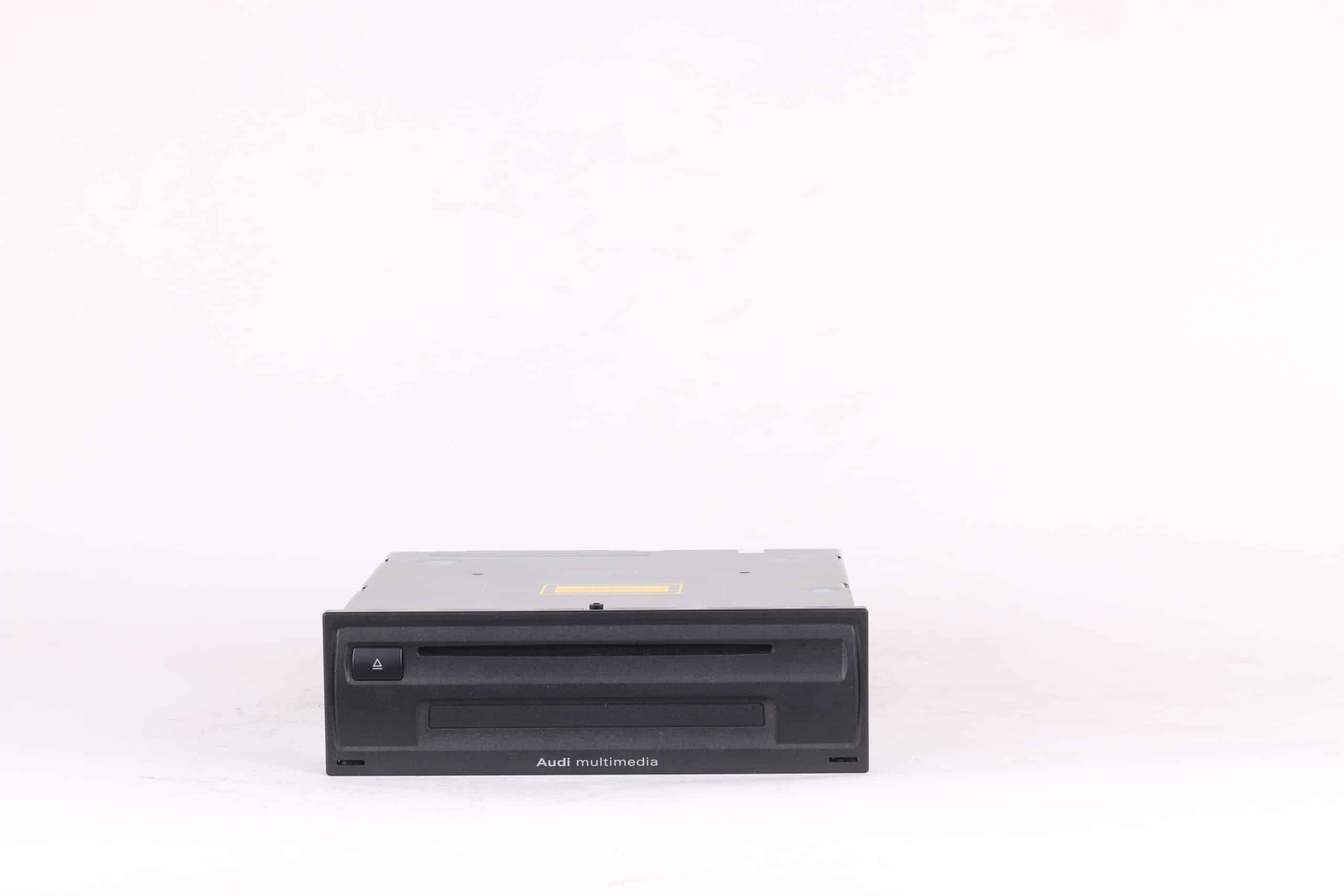 Système multimédia MMI3G Basic | 4E0 035 642 B