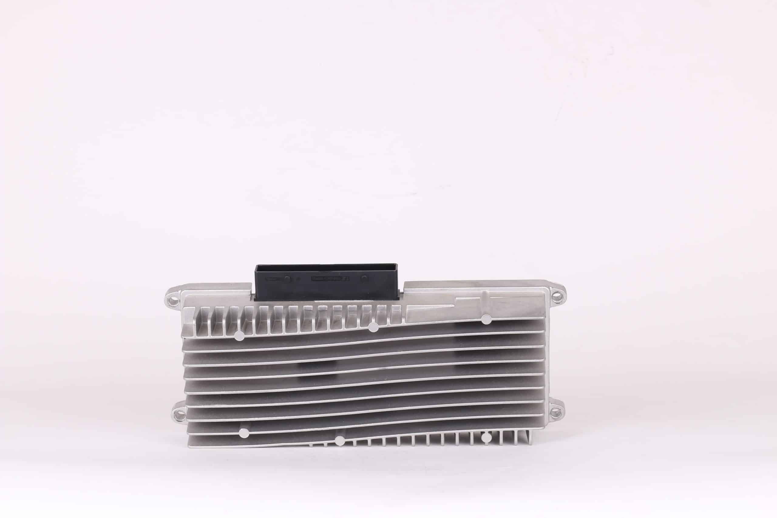 Amplificateur CAN-Verstärker Q5 - 6 canaux | 8R0 035 223 G (2) – Image 2