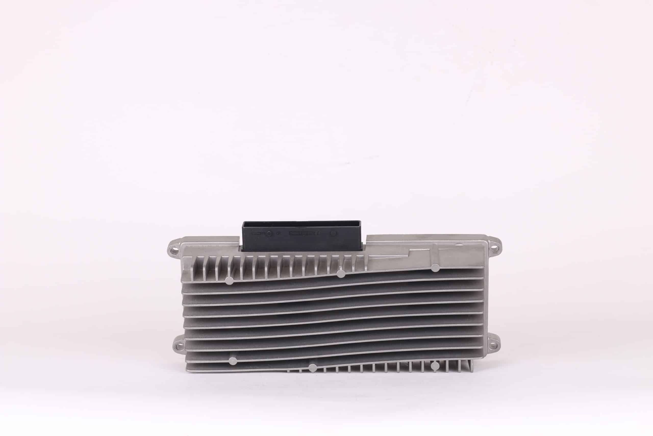 Amplificateur CAN-Verstärker Q5 - 6 canaux | 8R0 035 223 G (3)
