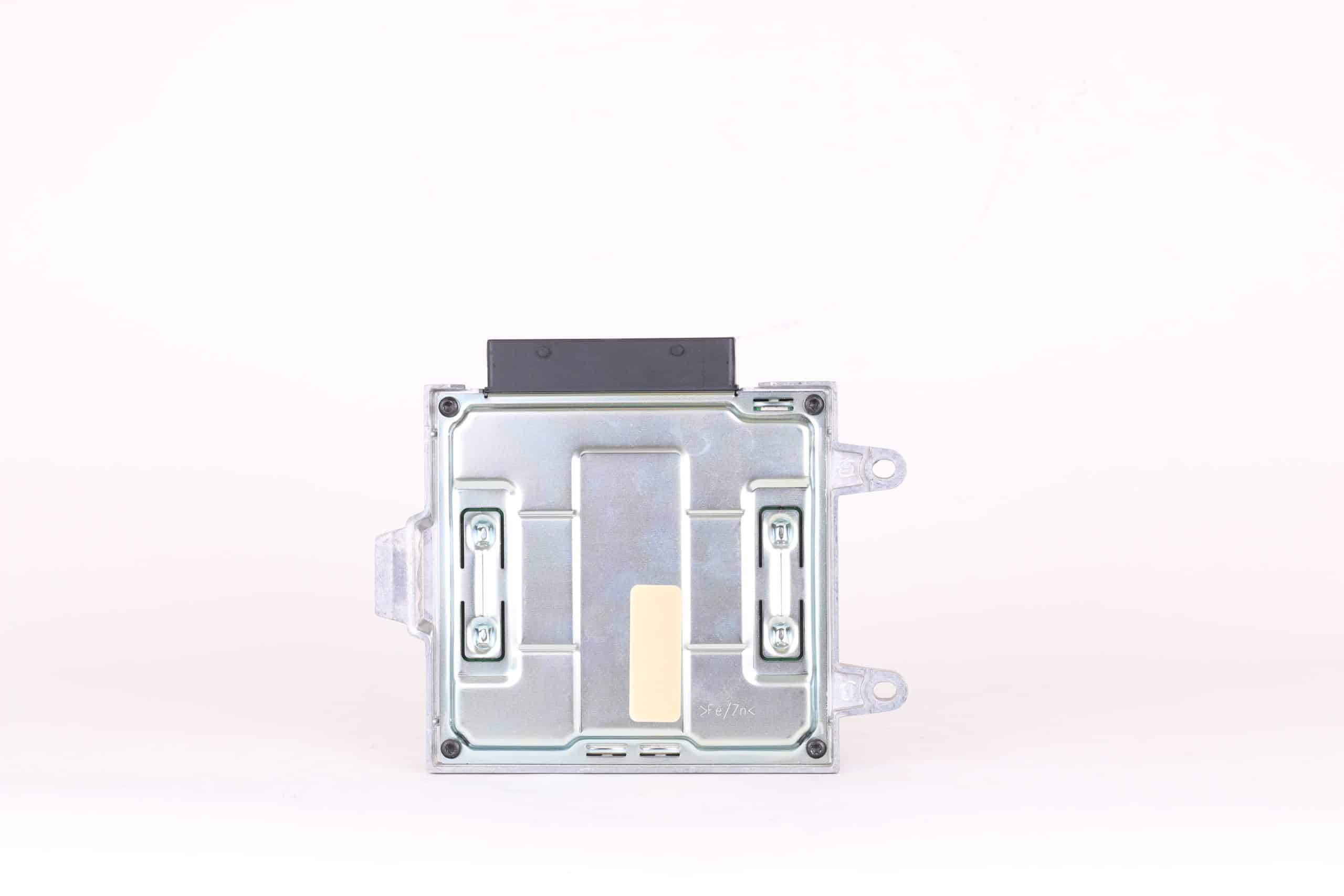 Amplificateur audio d'origine Audi (5 canaux) | 8J0 035 223 F (1) - Imagen 2